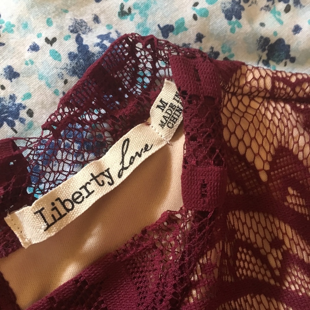 Blouse - Picture 2 of 5